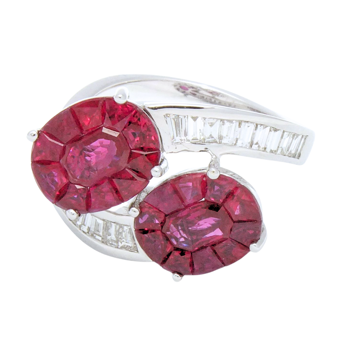 4.54 ctw. Diamonds Red Rubies 18k White Gold Ring Size 7 5.8 gram