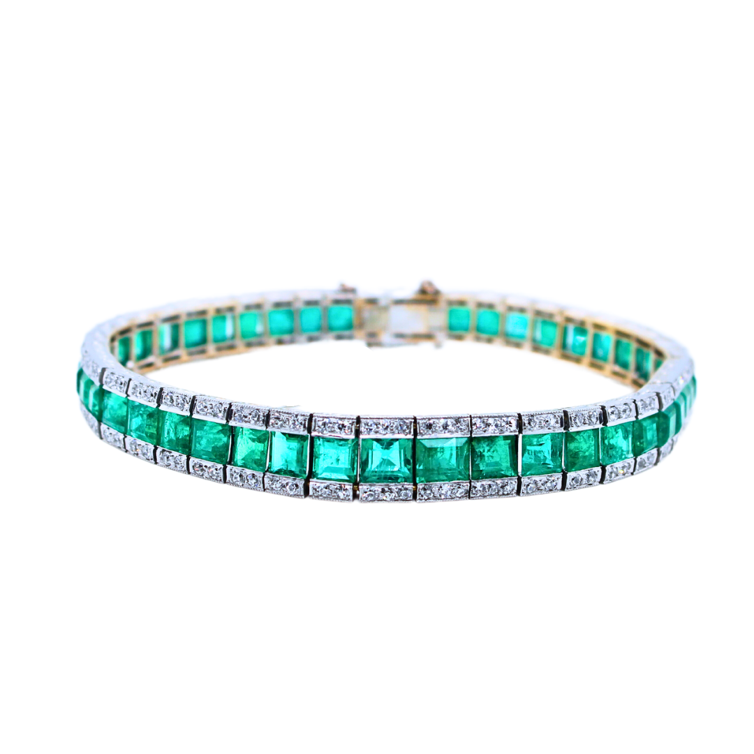 Lacloche Freres 1920's Vintage Art Deco Graduating Emerald and Diamond Bracelet