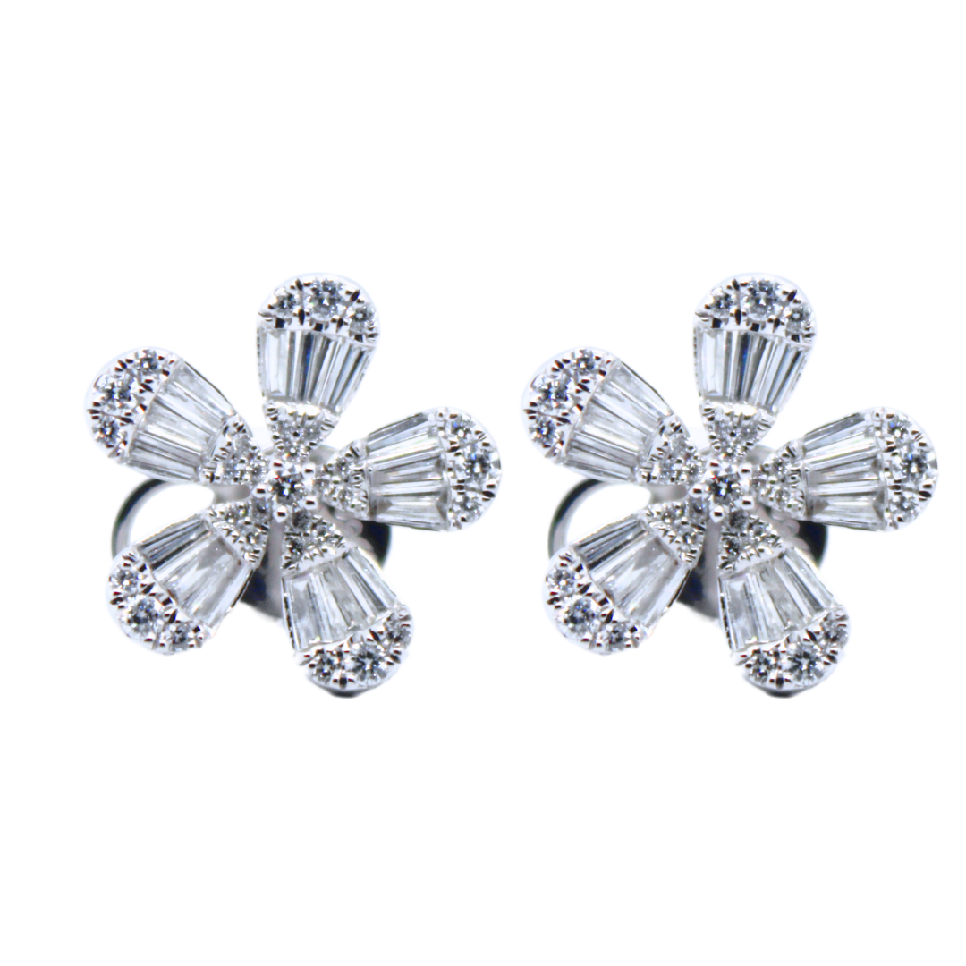 18k White Gold Flower Stud Diamond Earrings 1.26cts