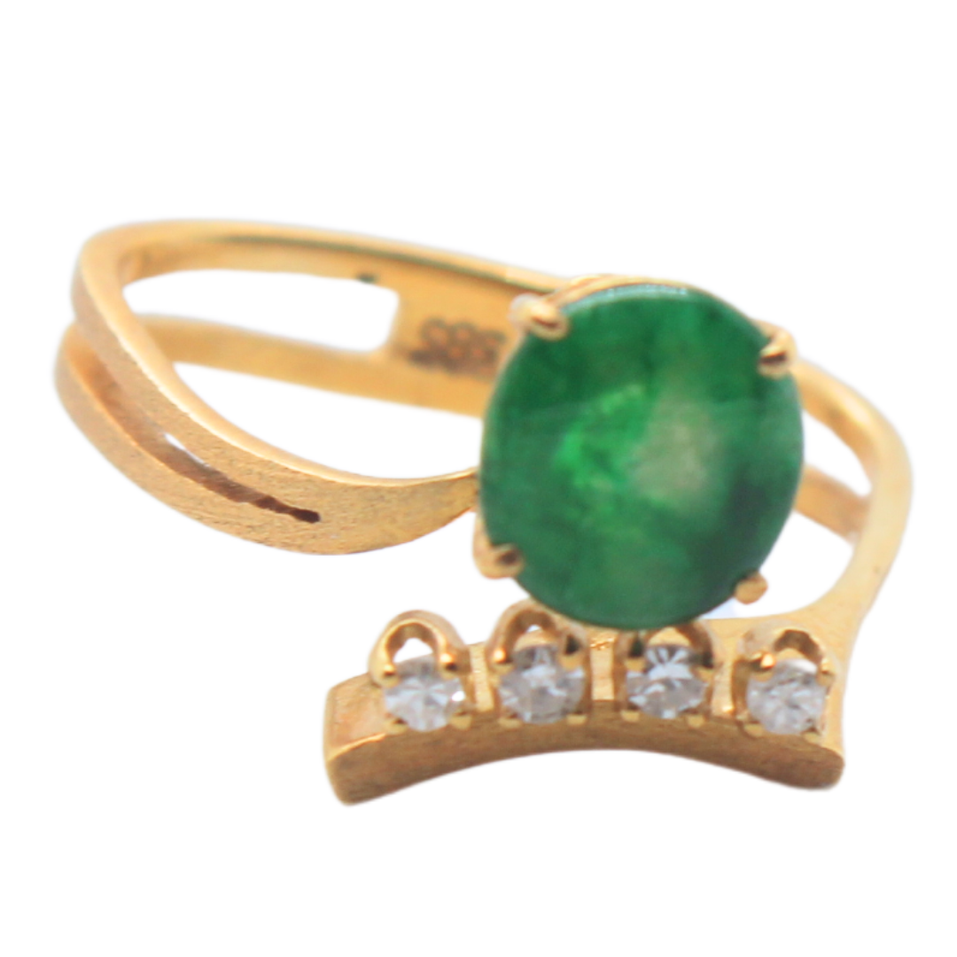 14K YELLOW GOLD JADE AND DIAMOND 3.24G