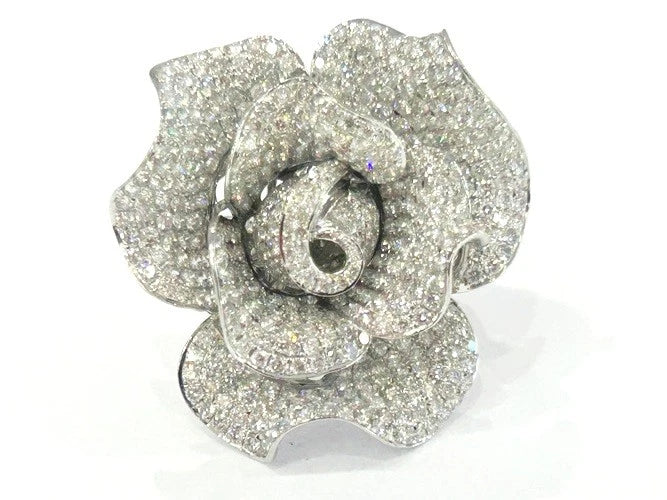 18K White Gold Diamond Statement Flower Ring 5.50 Carat Total Weight