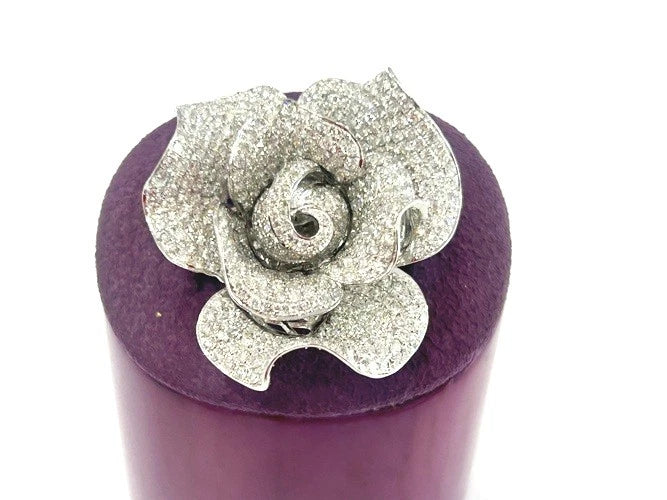 18K White Gold Diamond Statement Flower Ring 5.50 Carat Total Weight