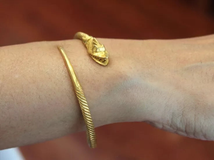 22K Yellow Gold Snake/Dragon Bangle 42.35 Grams