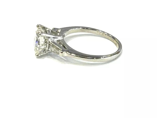 Platinum Round Brilliant Cut Diamond Ring W/Tappered Baguette GIA 2.25 Carats