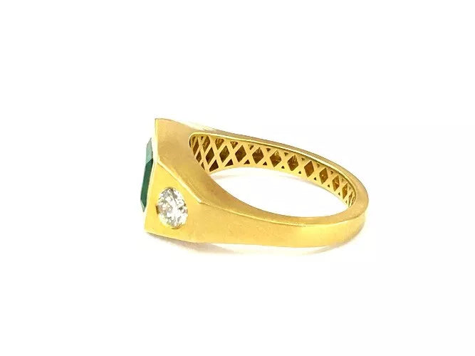 14K Yellow Gold Emerald & Diamond Signet Ring 2.03 Carat Total Weight