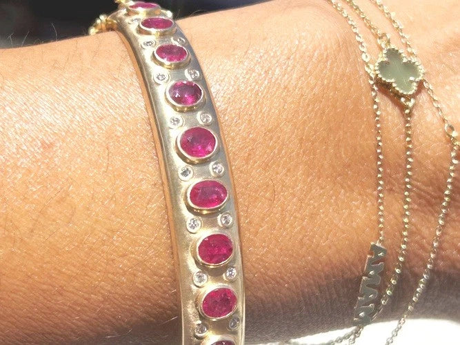 14K Yellow Gold Ruby & Diamond Bangle Bracelet 4.25 Carat Total Weight