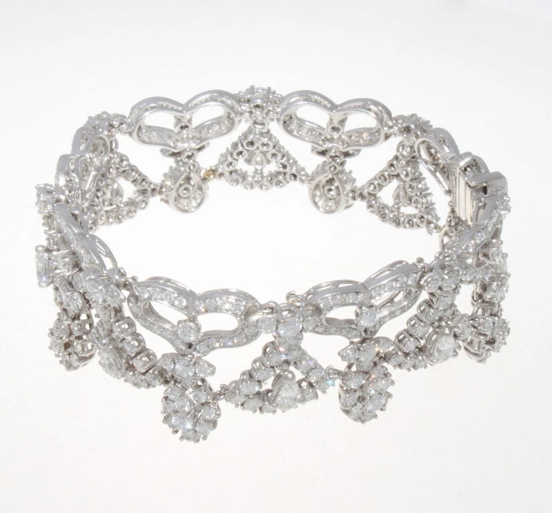 ESTATE 18K WHITE GOLD & DIAMOND NECKLACE, BRACELET & EARRINGS 55.00 TCW