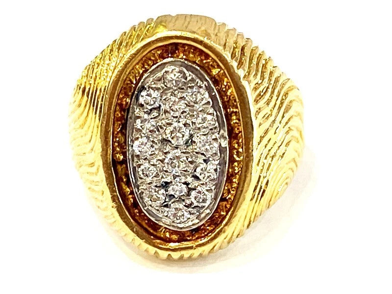 Diamond Oval 18KY Gold Signet Ring 0.70 Carats
