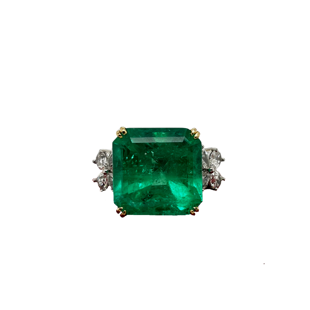 Natural Columbian Emerald Platinum Ring