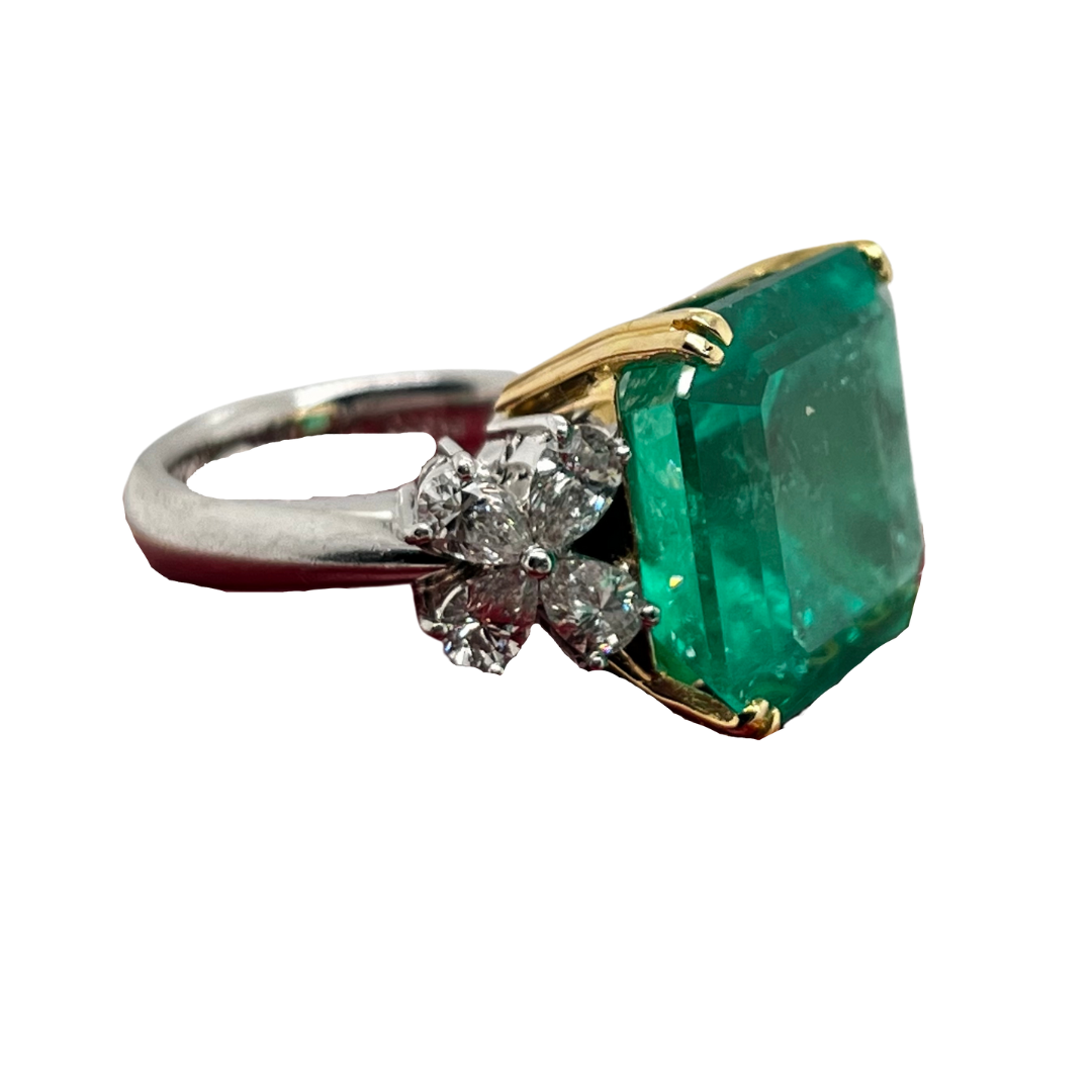 Natural Columbian Emerald Platinum Ring