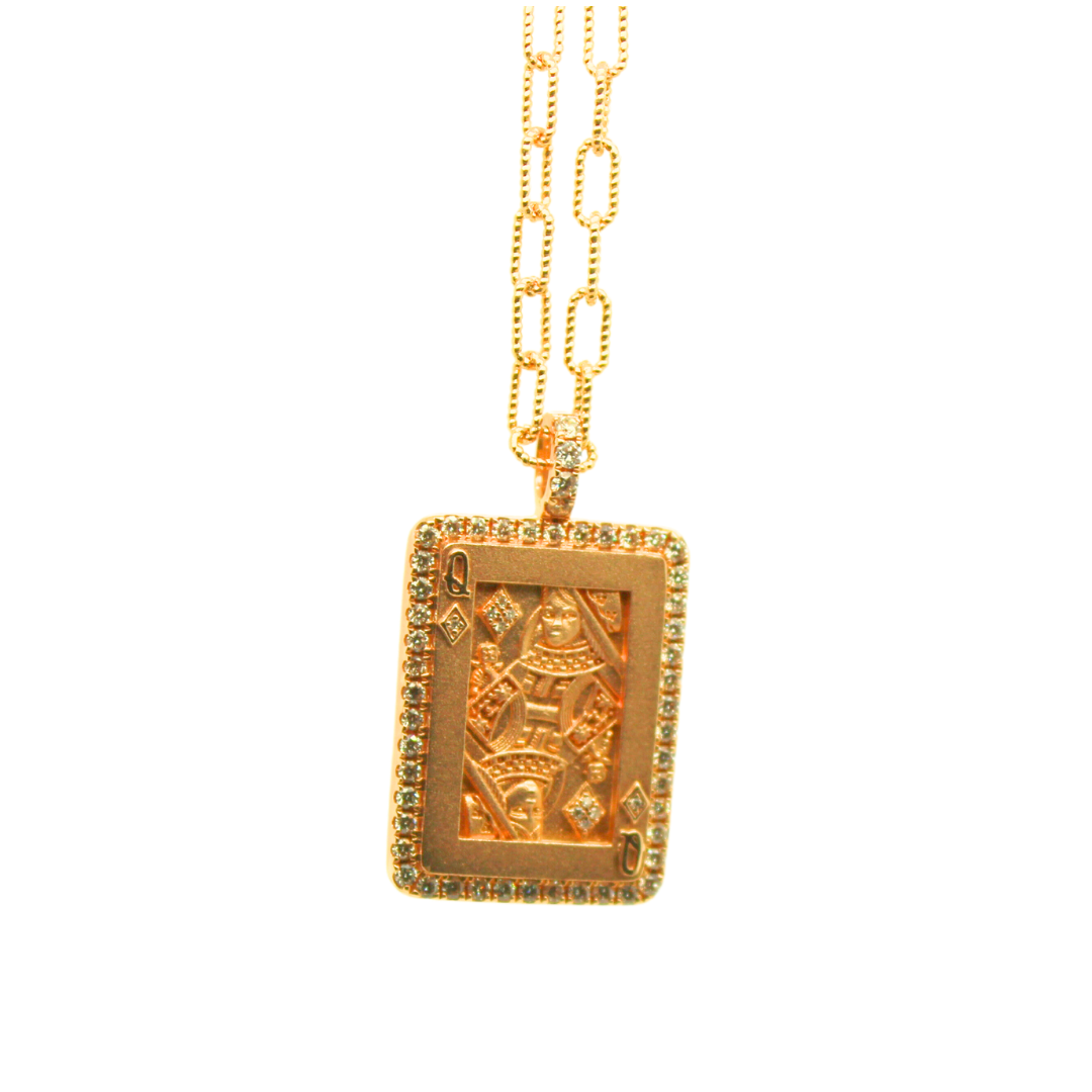 QUEEN PENDANT WITH PAPER CLIP CHAIN NECKLACE