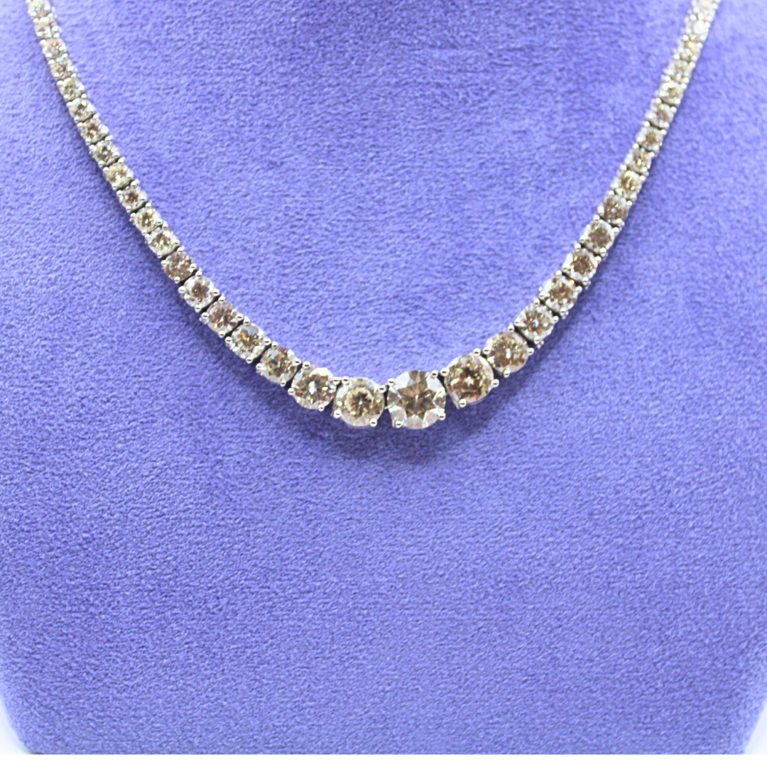 18K White Gold Tennis Diamond Necklace