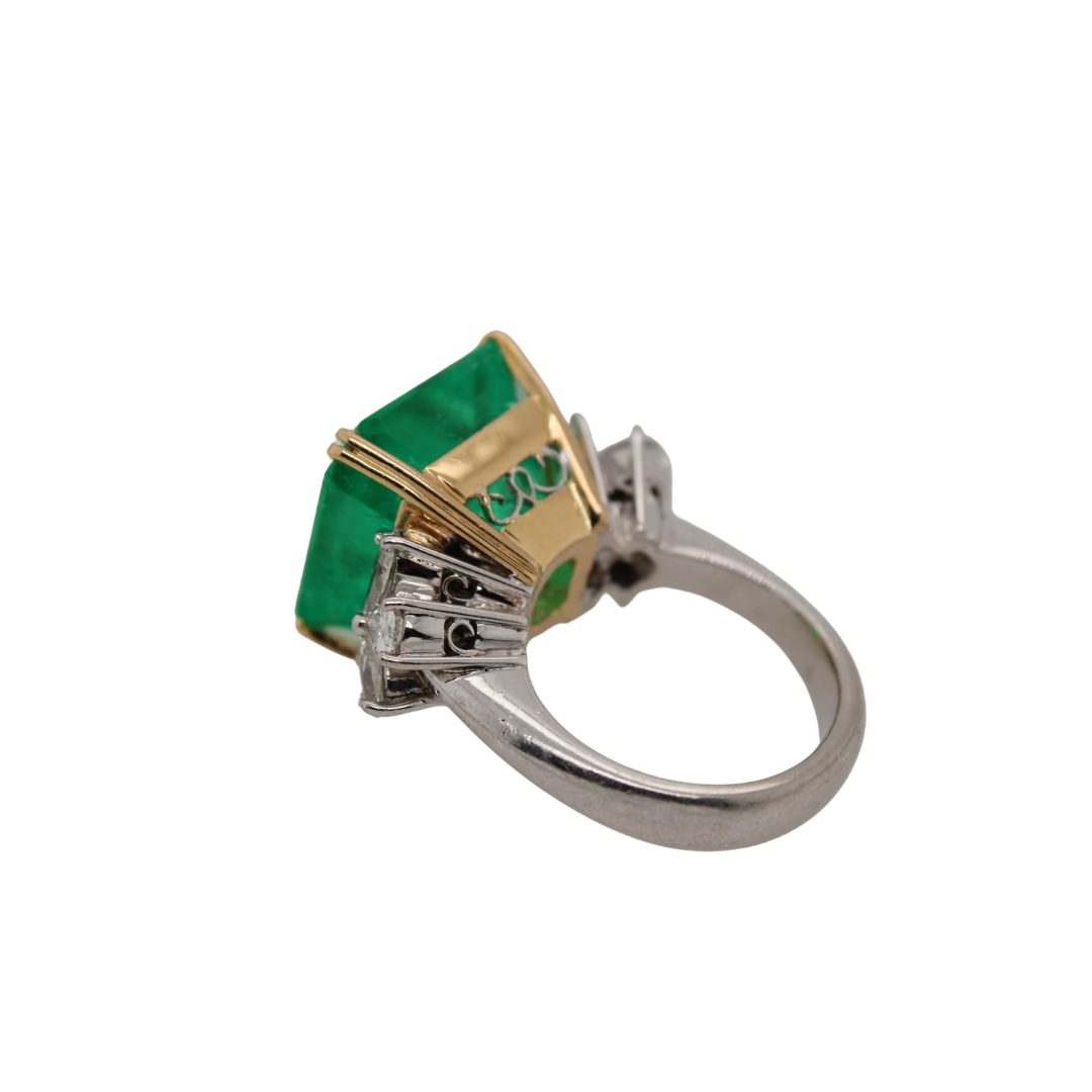 Natural Columbian Emerald Platinum Ring