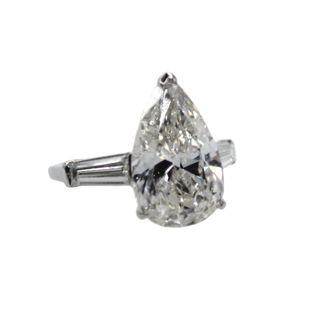 Pear Diamond Ring