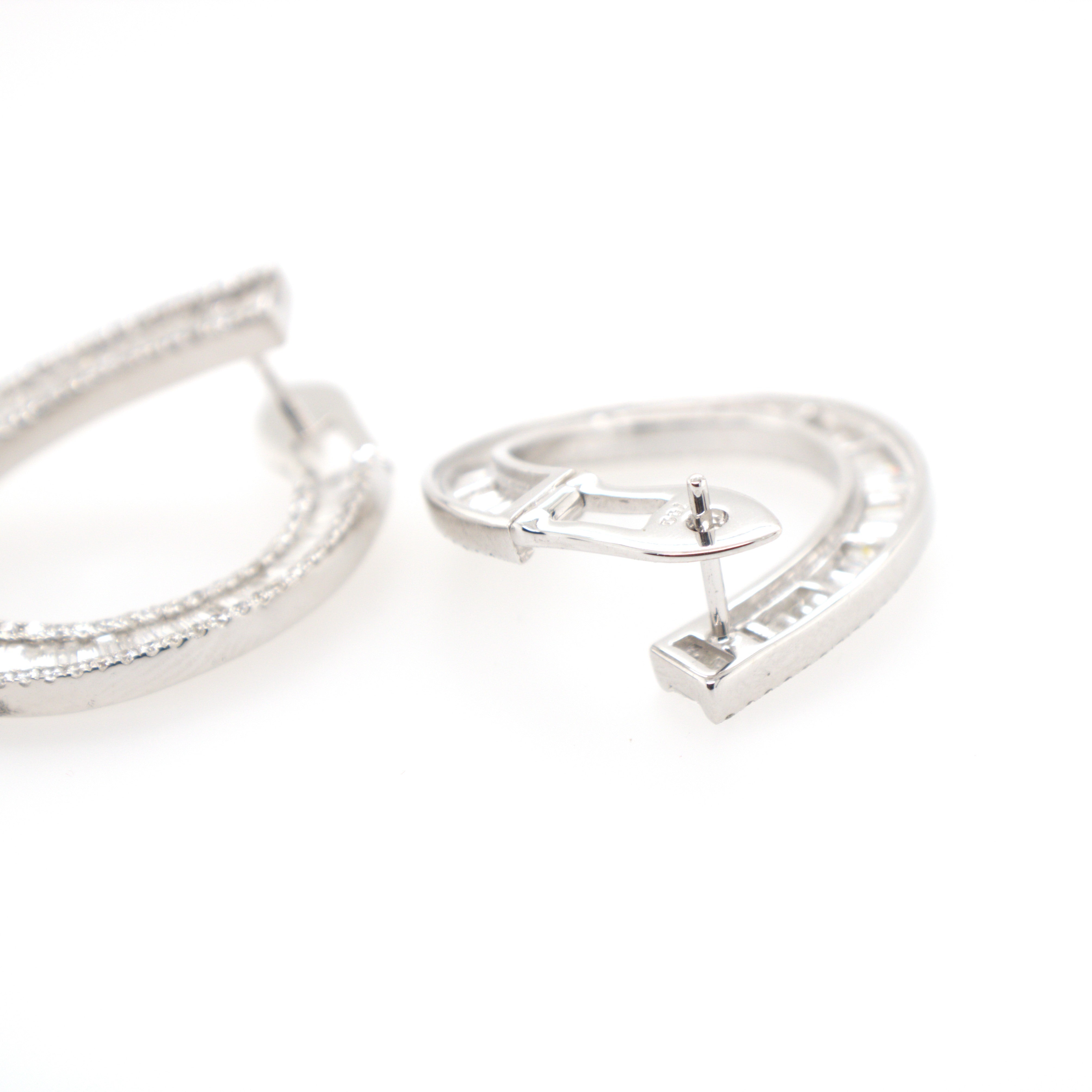 Diamond Hoop Earrings In 18K White Gold